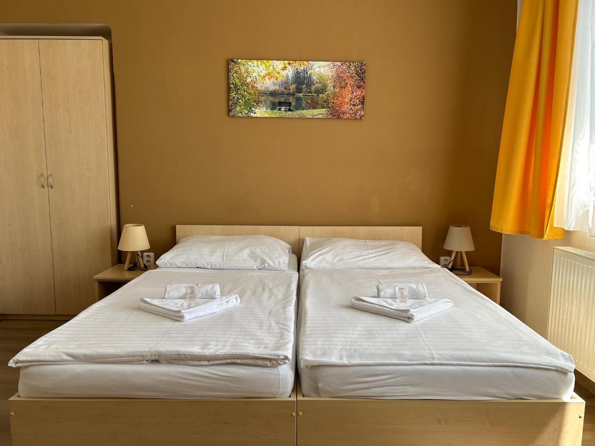 Pension Fontana Poděbrady Habitación foto